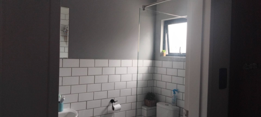 2 Bedroom Property for Sale in The Connifers Western Cape